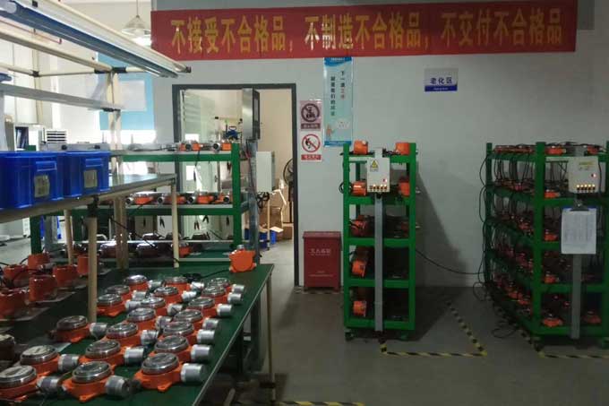 氣體檢測(cè)儀生產(chǎn)車間之一